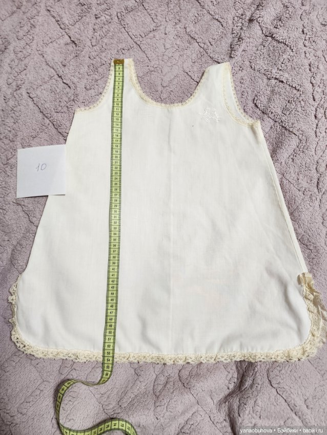 Винтжные белые детские платья и нижние сорочки для ваших кукол