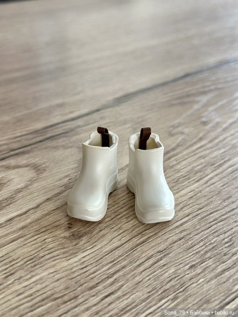 Одежда для кукол с телом размера как у Блайз (фото 6)