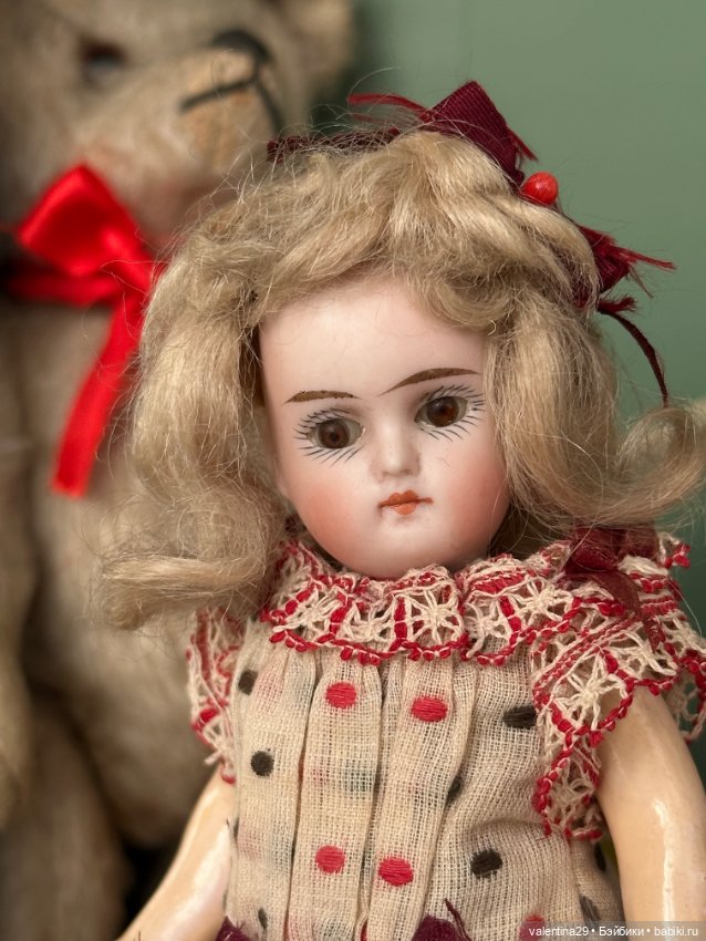 Антикварная кукла Kämmer & Reinhardt 192