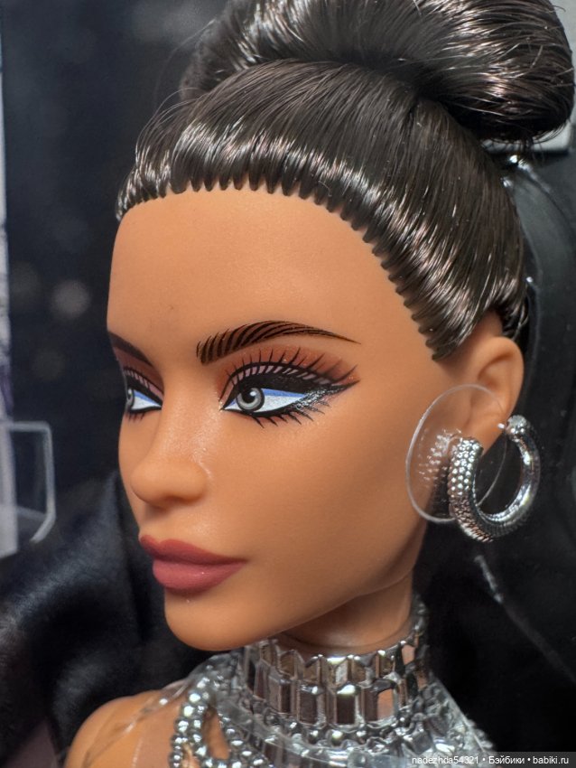 Барби в дизайнерском стиле 4 от Линды Кьяу-Мершон (фото 8)