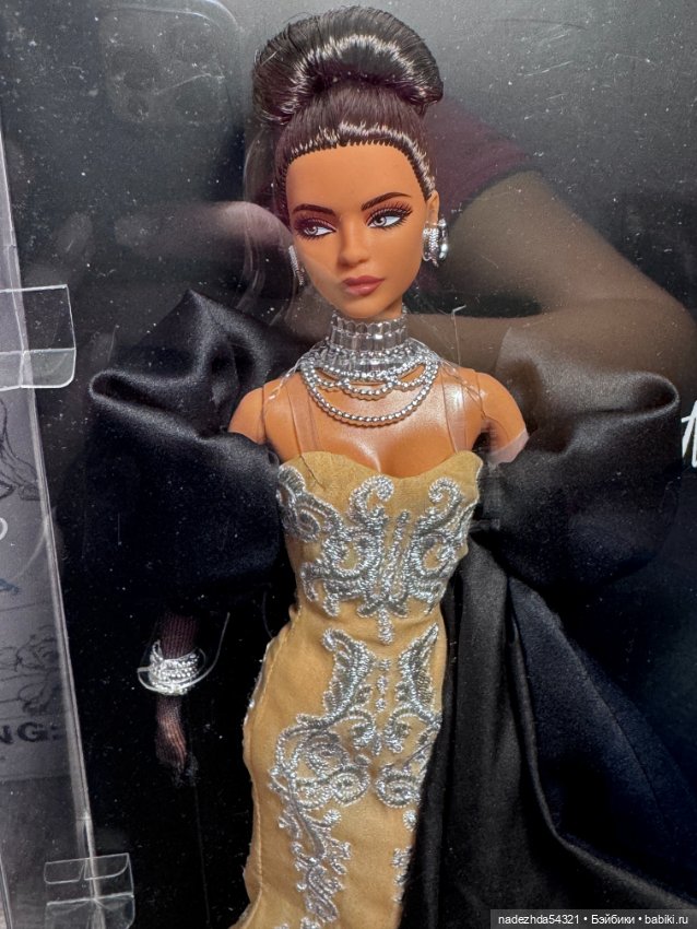 Барби в дизайнерском стиле 4 от Линды Кьяу-Мершон (фото 3)