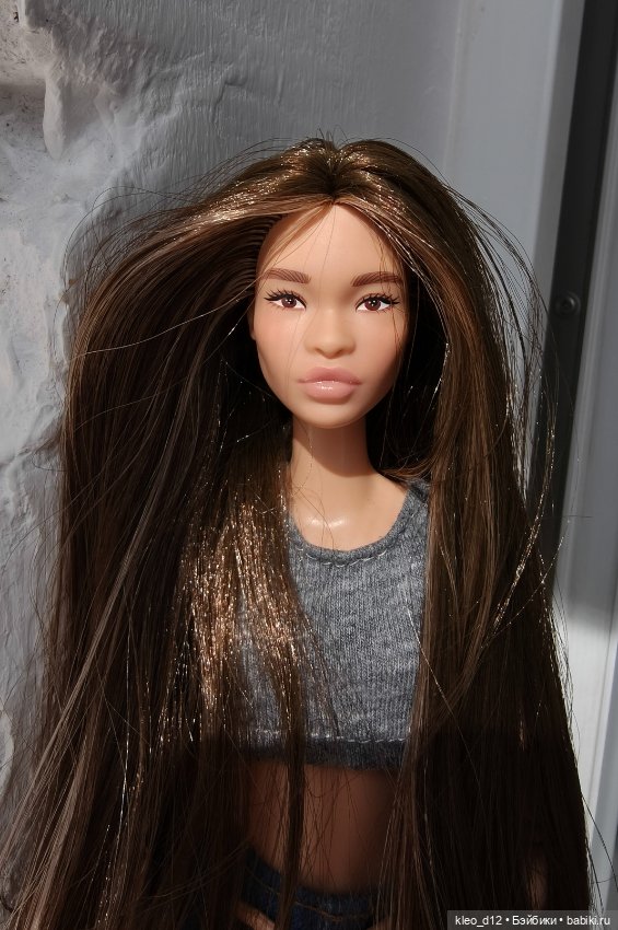 Голова Симоны перепрошита (фото 3)