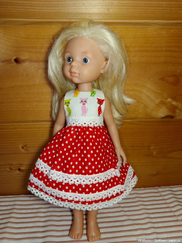 Платье с котиками на куклу Паоло Рейна