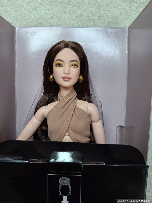 Barbie Basics – Модель № 6