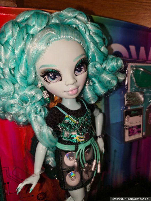 Shadow high — Игровые куклы (фото 3)