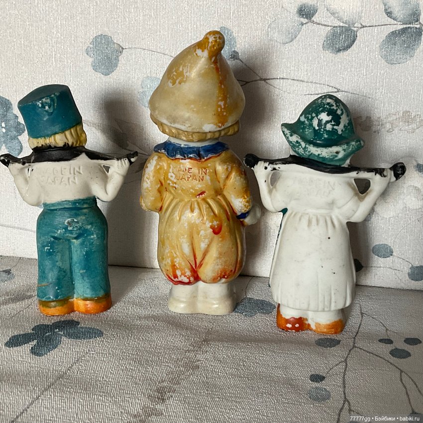 Клоун и парочка с коромыслами (фото 6)