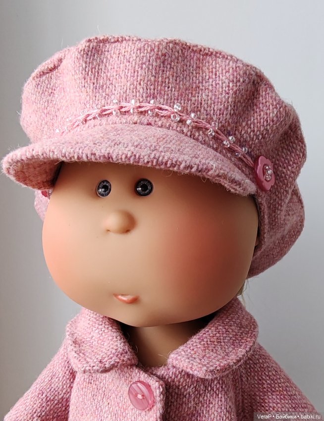 Пальто на куклу Мия 30см — Одежда для кукол