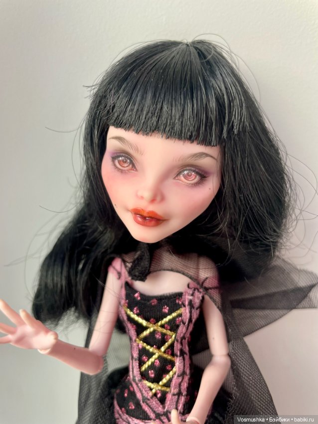Загадочная Вампирша Monster High с мейком Апрельской Гали (фото 6)