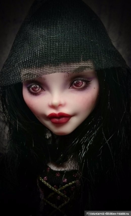 Загадочная Вампирша Monster High с мейком Апрельской Гали (фото 4)