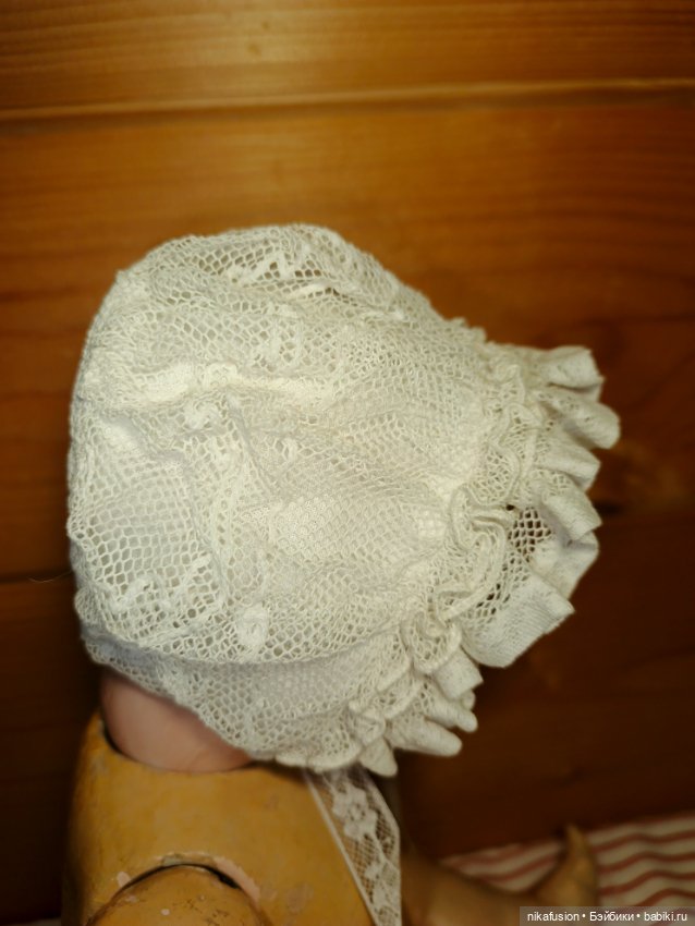 Чепчик - боннет из антикварных тканей для винтажной или антикварной куклы (фото 4)