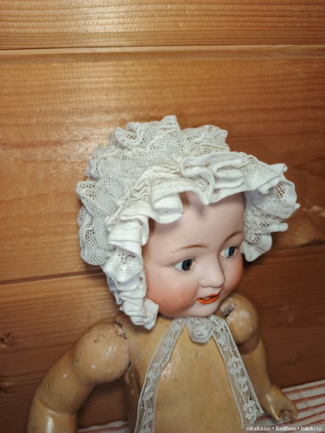 Чепчик - боннет из антикварных тканей для винтажной или антикварной куклы (фото 2)