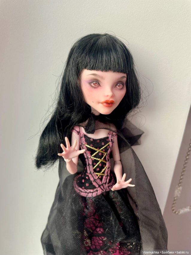 Загадочная Вампирша Monster High с мейком Апрельской Гали (фото 7)