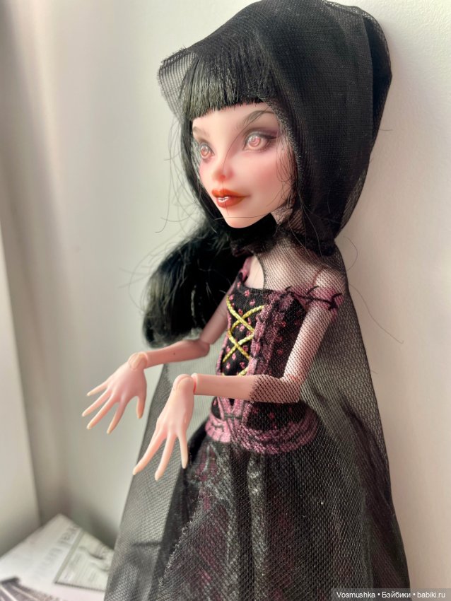 Загадочная Вампирша Monster High с мейком Апрельской Гали (фото 8)