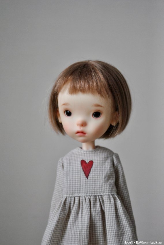 Платья для кукол формата 1/6 (фото 6)