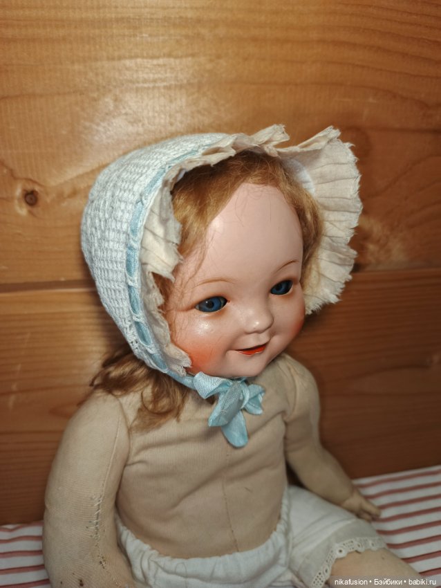 Чепчик на антикварную или винтажную куклу, реплику или Блайз