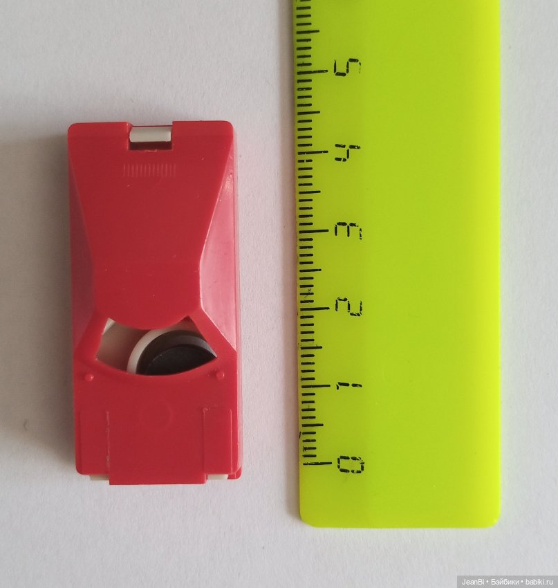 Машинка магнитная от игры "За рулëм" (фото 8)