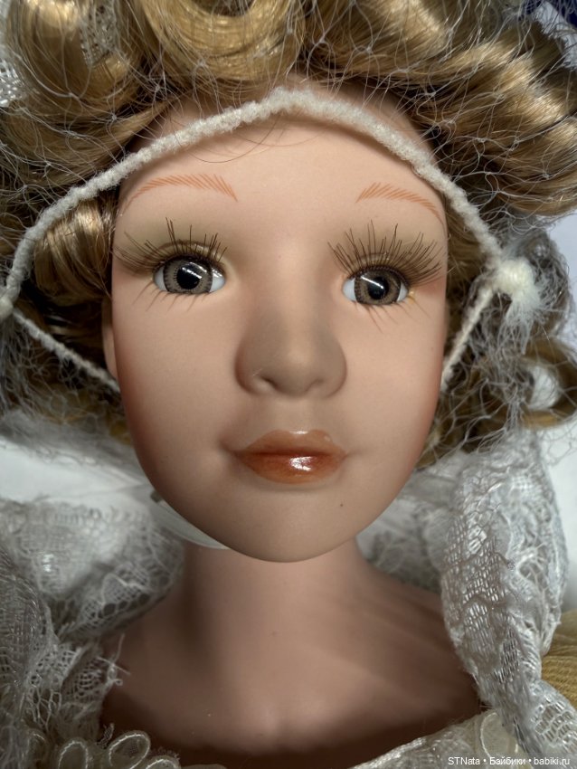 Фарфоровая кукла-лампа «Ангел» (Sophie) — Nanjing Int. Gifts, NRFB, винтаж