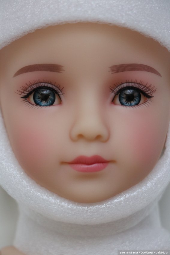 Шикарная клубная Сиенна Руби Ред, Sienna Ruby Red