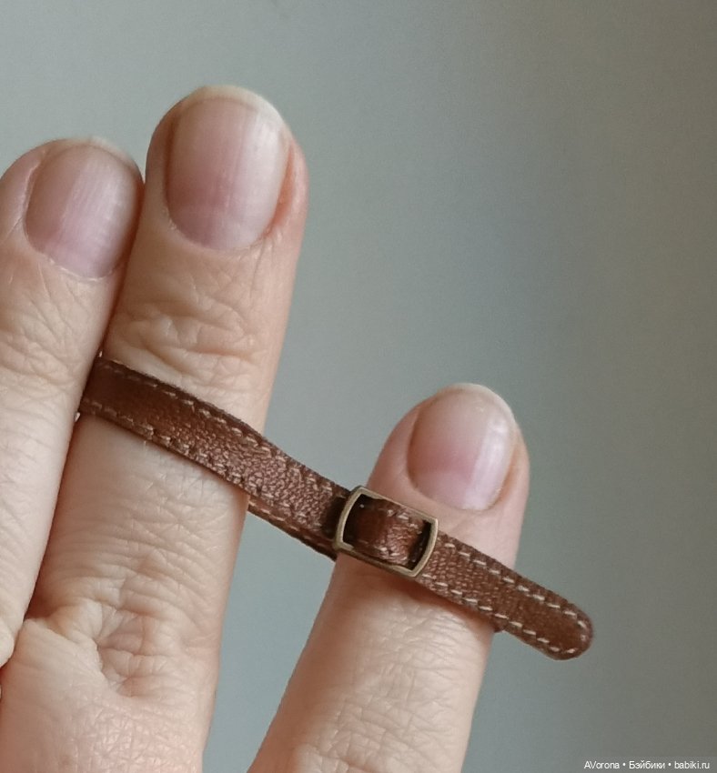 Двухцветный комплект из кожи и замши, три предмета (фото 7)