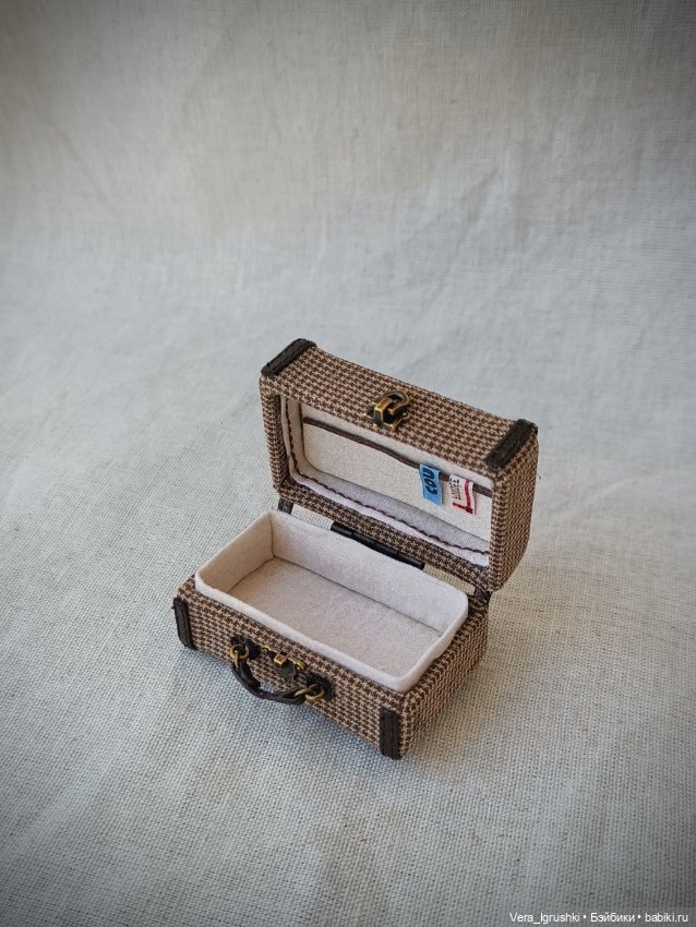 Мини чемодан — Шляпы (фото 6)