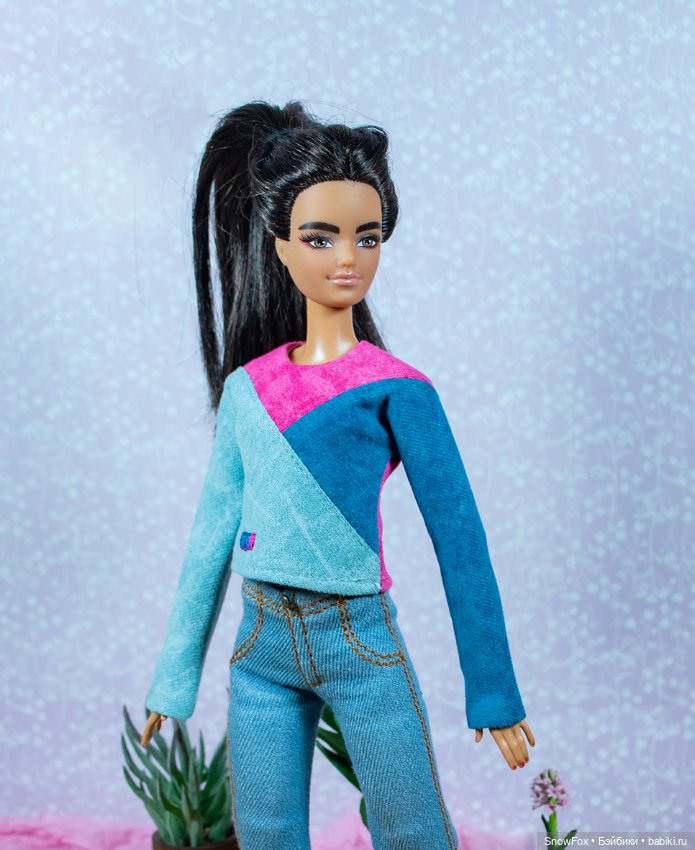 Бадлон "Колорблок 4" с вышивкой для барби (стандарт), бжд (фото 2)