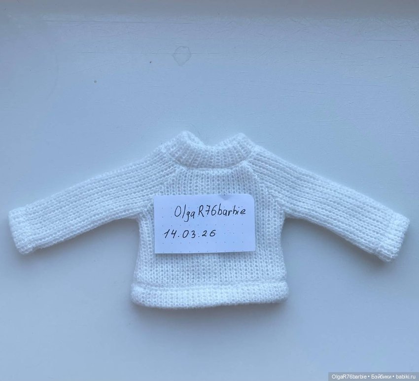 Свитер для куклы Паолы Рейна