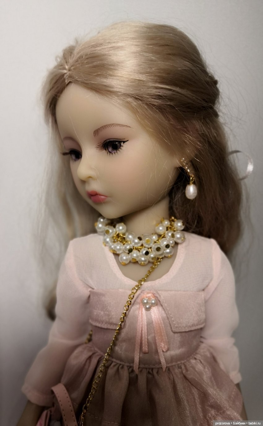 Lou Ruby Red — Коллекционные куклы (фото 7)