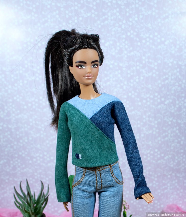 Бадлон "Колорблок 6" с вышивкой для барби (стандарт), бжд (фото 3)