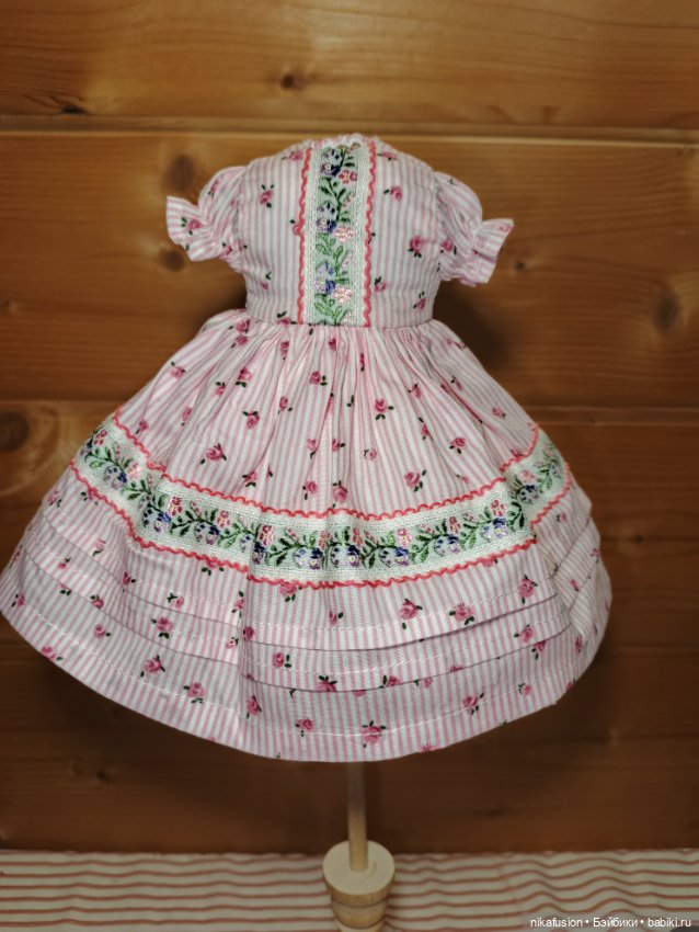 Платье на антикварную или винтажную куклу рост 27-29 см