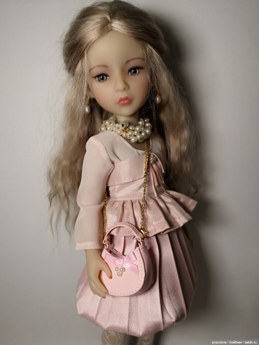 Lou Ruby Red — Коллекционные куклы (фото 8)