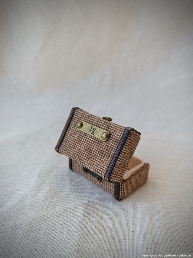 Мини чемодан — Шляпы (фото 5)