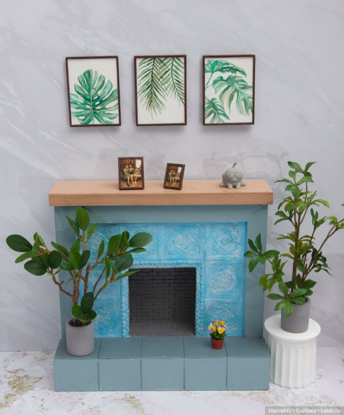 Камин с голубой плиткой — Кукольная мебель