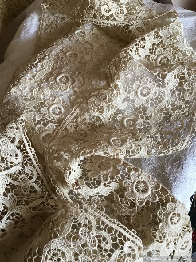 Антикварное кружево , сплетенное на коклюшках , до 1917 года