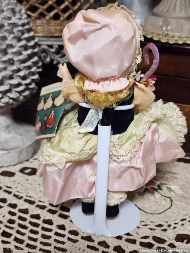 Винтажная куколка Мадам Александр пастушка, год выпуска 1967 (фото 7)