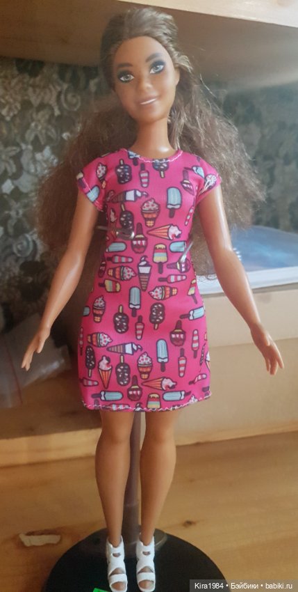 Барби фешенистас с одеждой