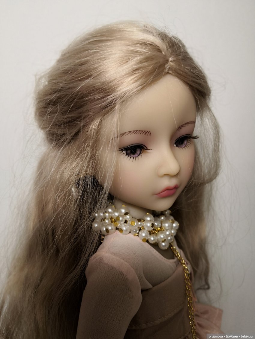 Lou Ruby Red — Коллекционные куклы (фото 5)