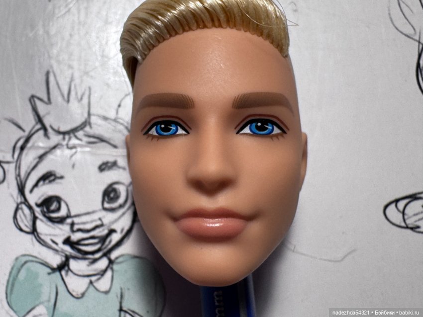 Голова Праздничного Кена блондина. 2025 год (фото 2)