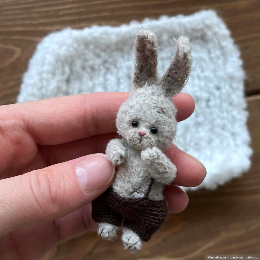Зайчик в штанишках — Авторские игрушки (фото 3)