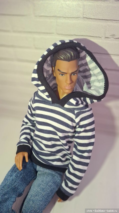 Толстовка на Адонисов — Одежда (фото 2)