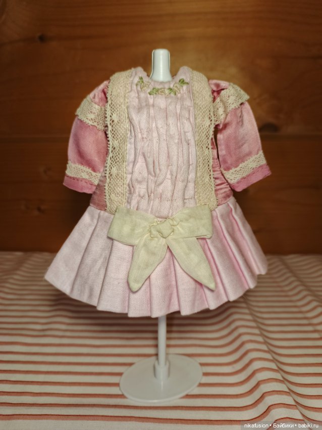 Платье шёлк на антикварную или винтажную куклу рост 22-24 см