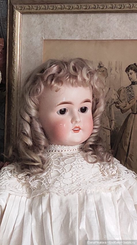 Платье и парик для антикварной куклы (фото 4)