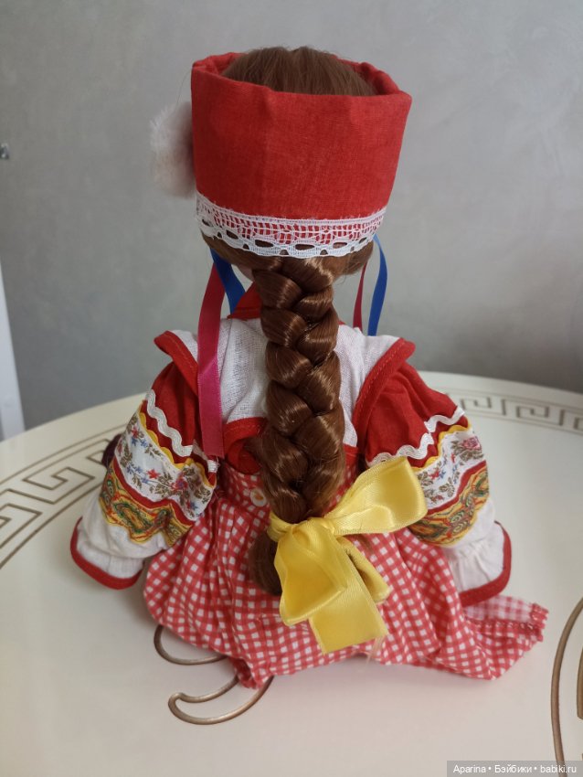 Кукла в национальном костюме 70 ые годы (фото 3)