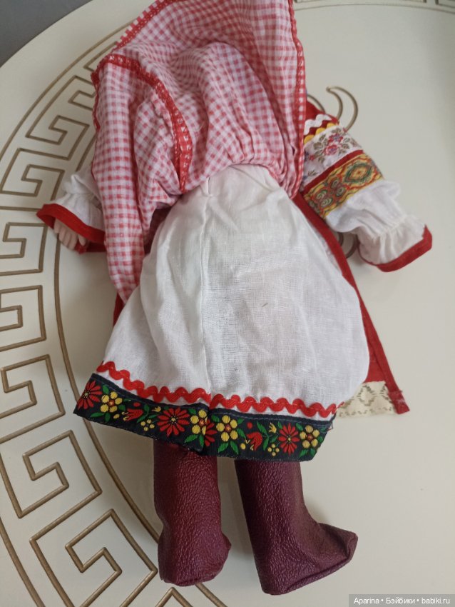 Кукла в национальном костюме 70 ые годы (фото 5)