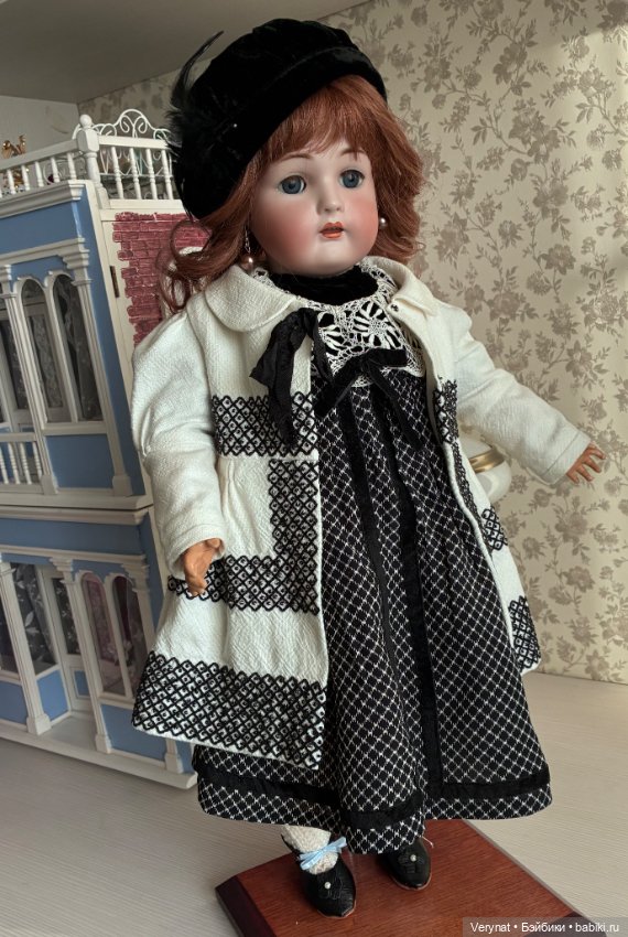 Антикварная куколка K&R в полном образе (фото 8)