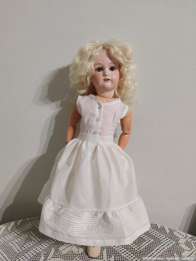 Нижнее бельё для антикварной куклы