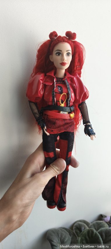 Продам Red из Наследников