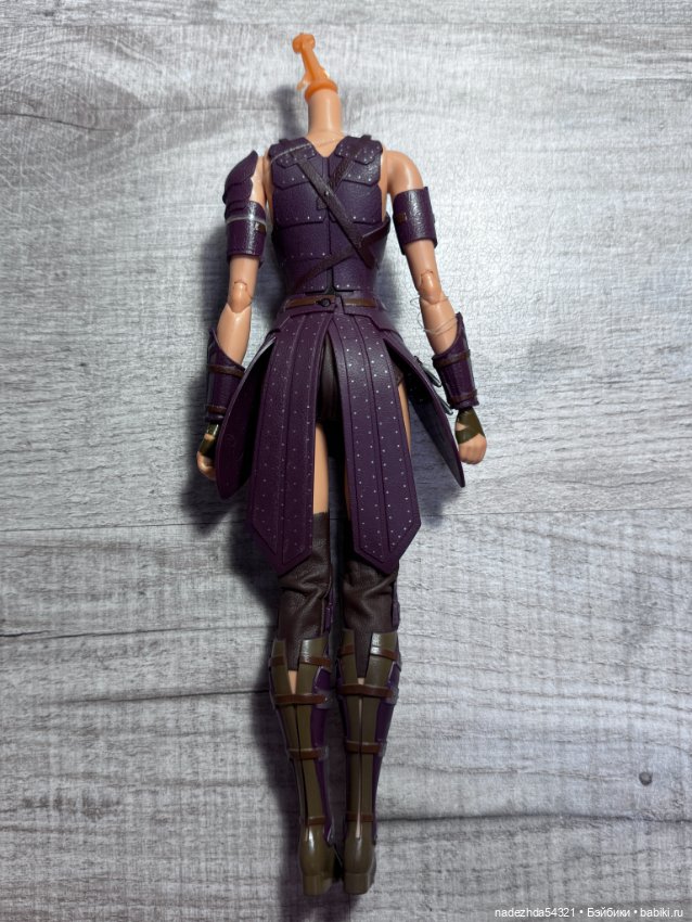 Тело в аутфите Барби Антиопы (фото 7)