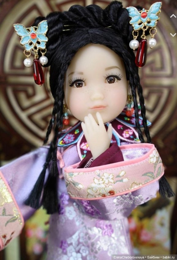 Ruby Red Джи Джи — Игровые куклы (фото 3)