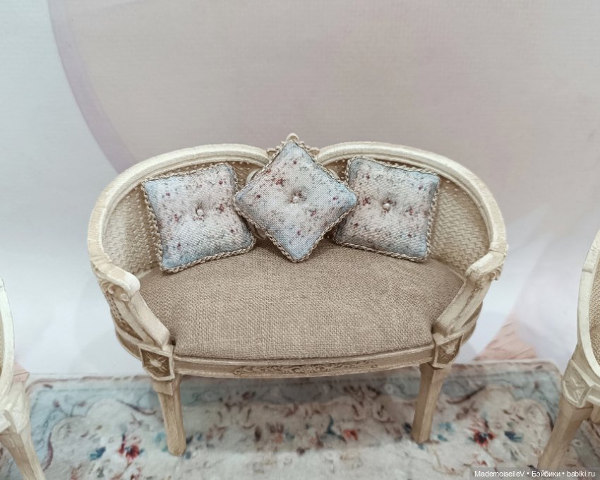 Комплект "Винтаж" - диванчик, два кресла, ковер, подушки (фото 4)