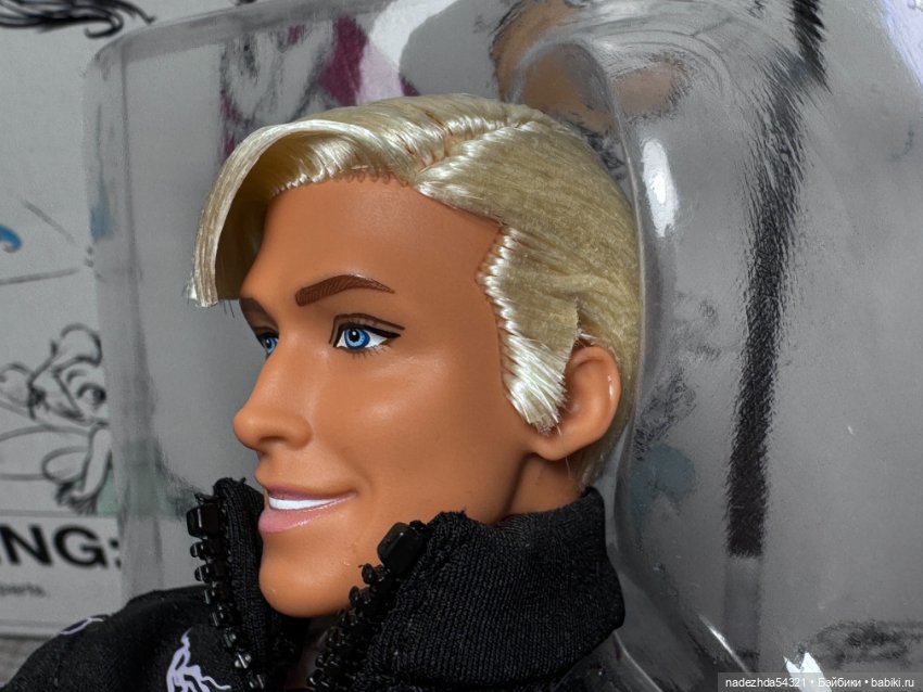 Кен Райан Гослинг из сета "Сцена у костра" по фильму "Барби" (2) (фото 7)